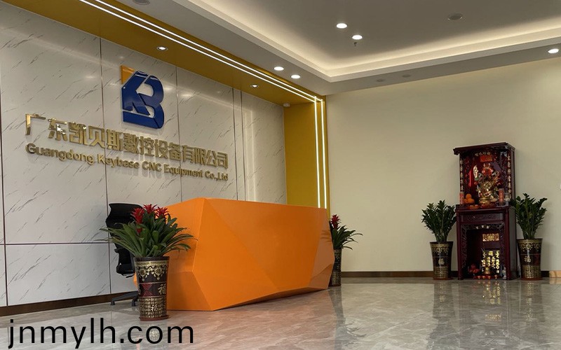 聯(lián)係(xi)我(wo)們(men)